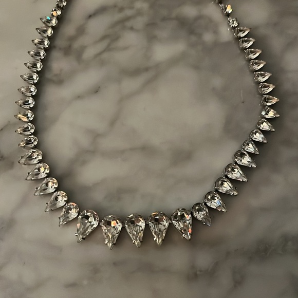 Kramer NY Necklace and Earrings - Picture 2 of 9